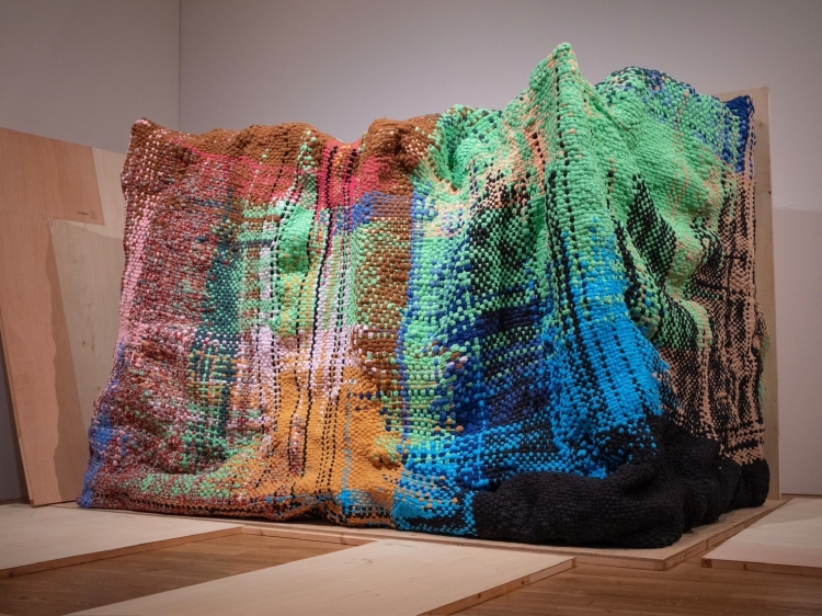 container'12 ／2023／布／©Maito Otake