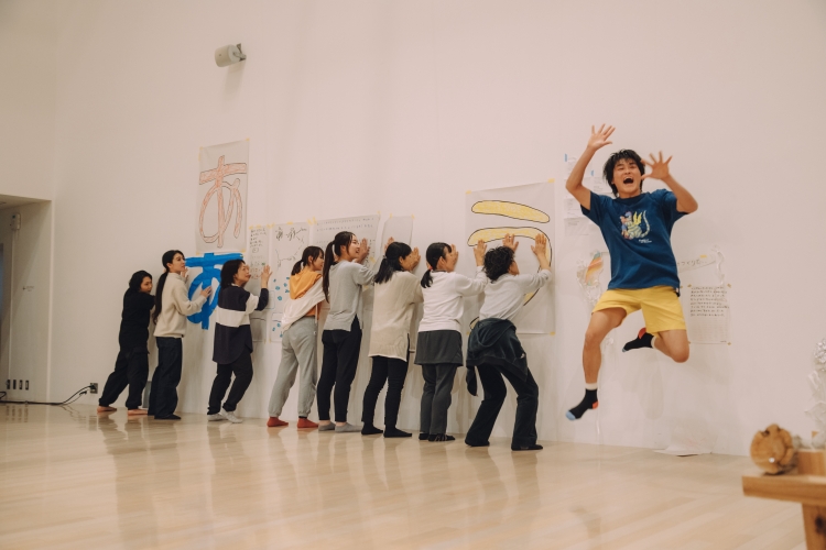Aokidプロジェクト「あときとた」大発表会「うあー」(2023) Photo: Yasufumi Ito(Creative Peg Works)