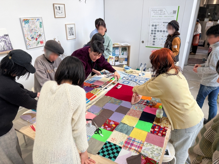 タツルハタヤマによる過去ワークショップの様子